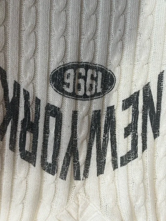 H&M divided looe fit vneck preppy New York white sweater cable knit - Picture 3 of 4